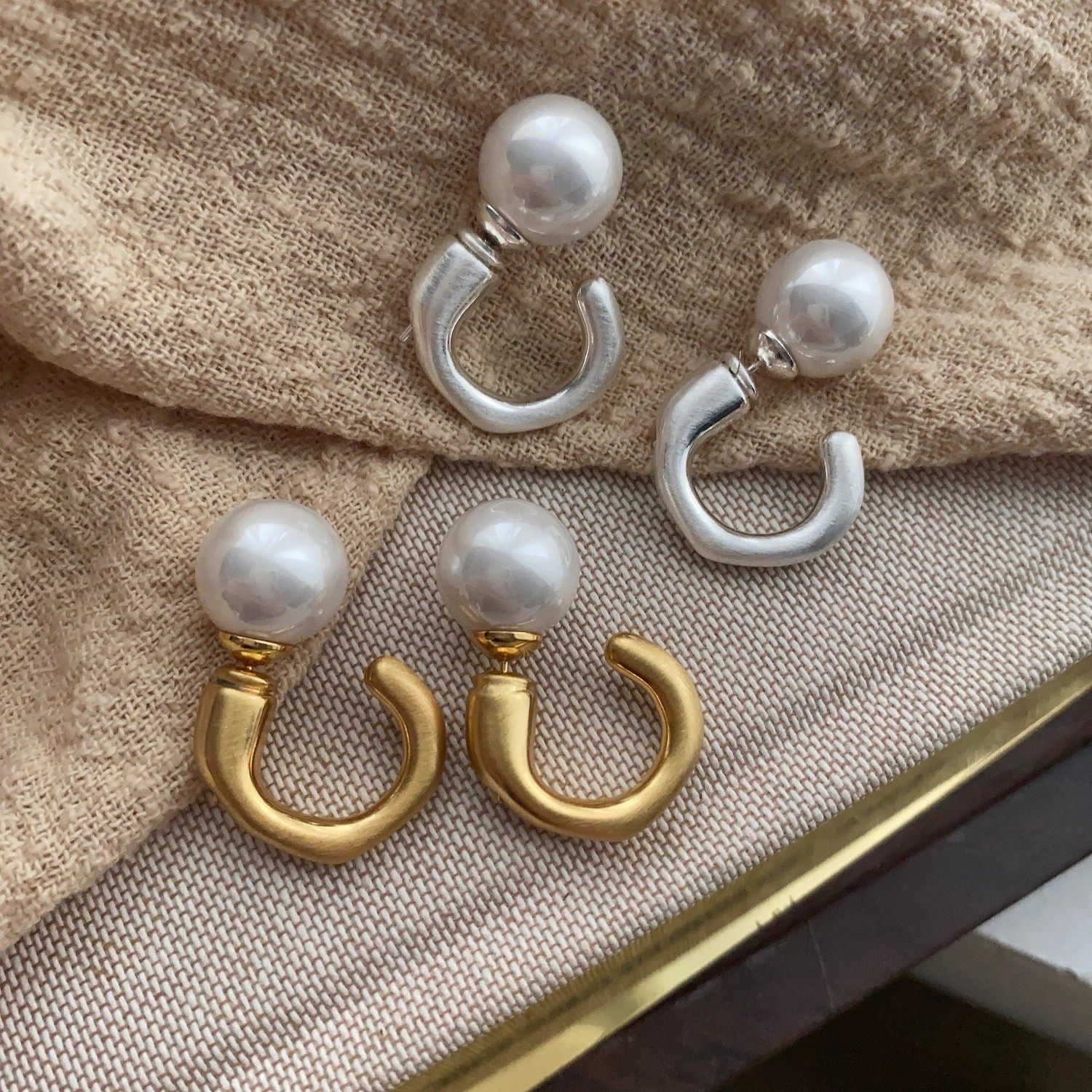 c形弯弧耳环2025新款爆款珍珠耳钉轻奢感小众设计欧美风耳饰,饰品/流行首饰/时尚饰品新,耳钉,淘宝优惠券,粉丝福利购,淘宝优惠卷