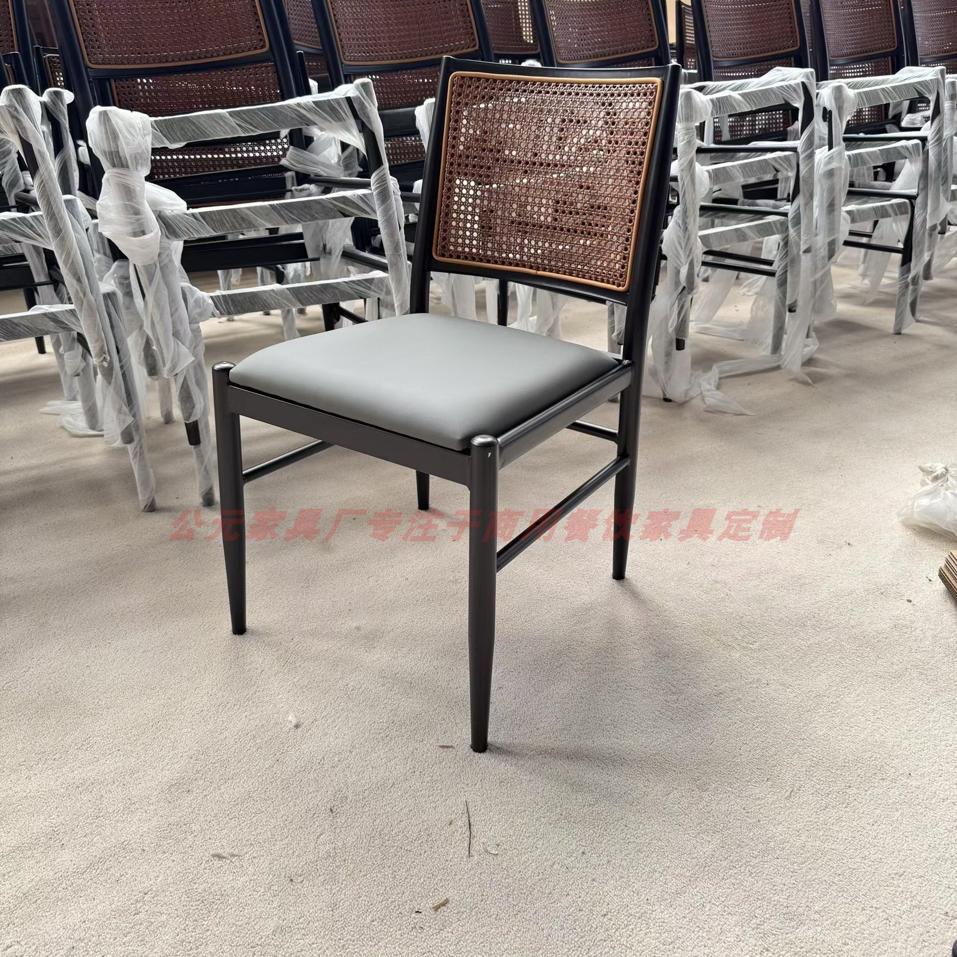 定制藤编靠背餐椅商用民宿土菜馆饭店椅子甜品奶茶店咖啡厅靠背椅