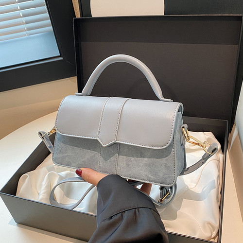 蜜萝猫小方包简约磨砂