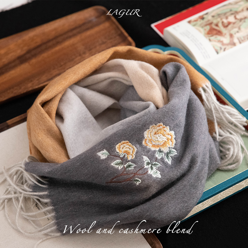 华丽国风新中式精致渐变绣花围巾