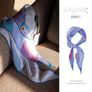 真丝丝巾三角巾头巾绑发女薄款 云彩里涂鸦 蓝色治愈手绘原创夏季