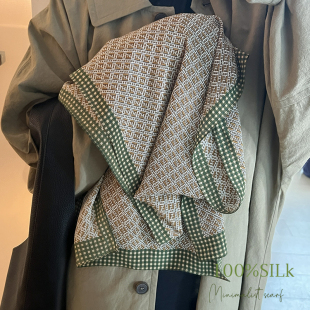 唤醒绿 百搭 小格子100%真丝丝巾长条双绉桑蚕丝围巾飘带绑发时尚