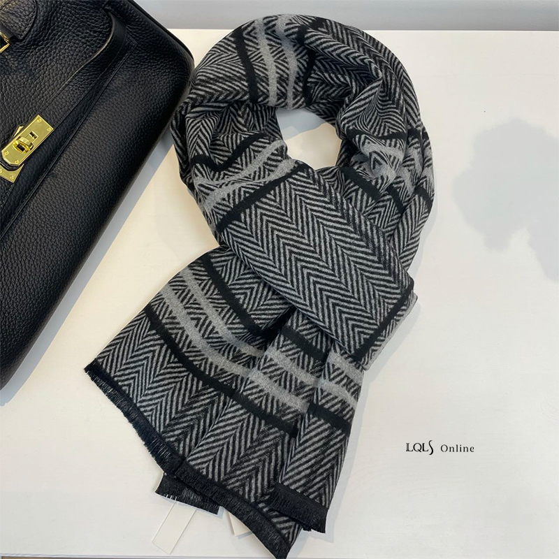 冬季简约日系仿羊绒围巾人字纹