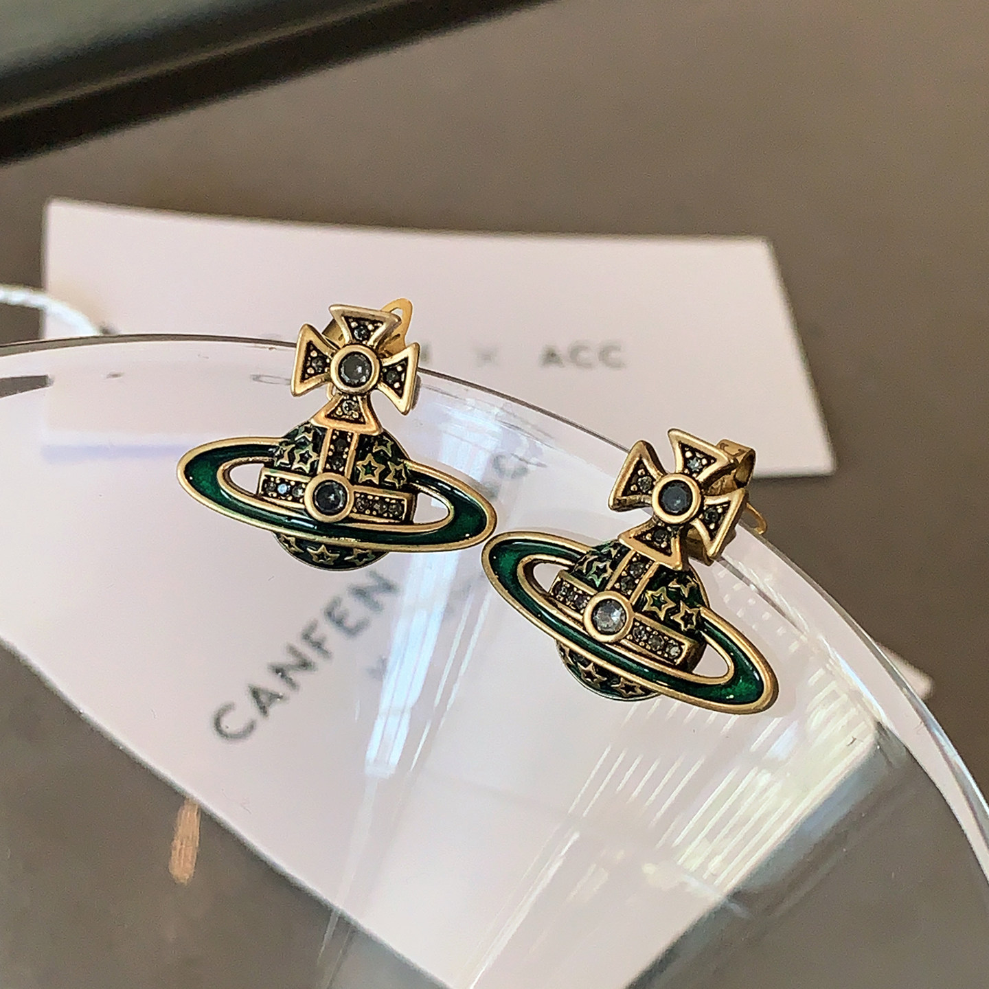 绿色西太后土星耳环2025新款爆款高级感耳饰女轻奢朋克复古风耳钉,饰品/流行首饰/时尚饰品新,耳钉,淘宝优惠券,粉丝福利购,淘宝优惠卷