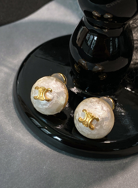 珍珠耳钉2026新款爆款耳环轻奢高级感气质大气纯银耳针小香风耳饰