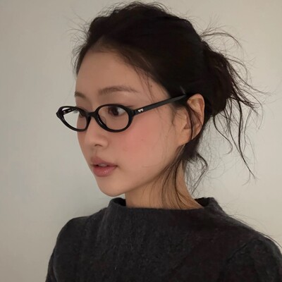 韩系书呆子椭圆框爱心眼镜女黑色复古素颜神器显瘦平光镜可配度数