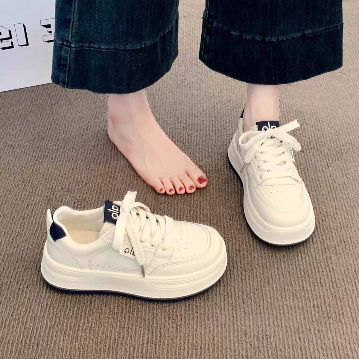 厚底小白鞋女秋季2025新款今年流行爆款增高百搭学生运动休闲板鞋