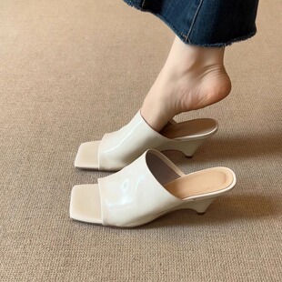 百搭高跟鞋 nnmiss 细坡跟时尚 复古方头露趾凉鞋 7cm小个子法式