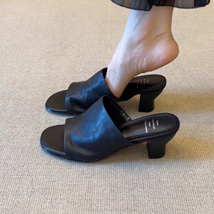 nnmiss/6.5cm优雅复古高跟凉鞋百搭圆头粗跟一字露趾凉拖鞋