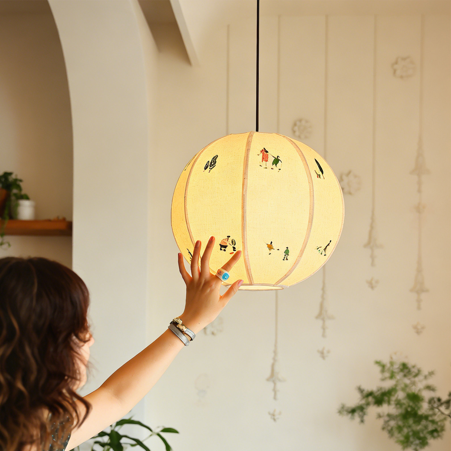 旭呈法式儿童房间吊灯卡通男孩女孩可爱卧室灯布艺刺绣创意餐厅灯