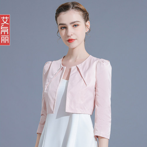 艾帛丽百搭短款光滑材质显瘦时尚