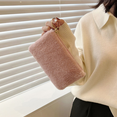 毛绒包包信封手拿包时尚便携小包