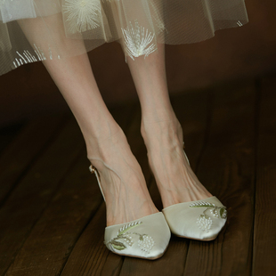 复古刺绣婚鞋 Maudie 法式 缎面婚纱新娘鞋 2021年新款 女细跟高跟鞋
