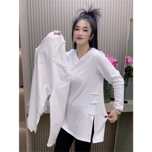 2026秋季新款V领侧边盘扣中长款开叉长袖T恤女通勤宽松独特打底衫