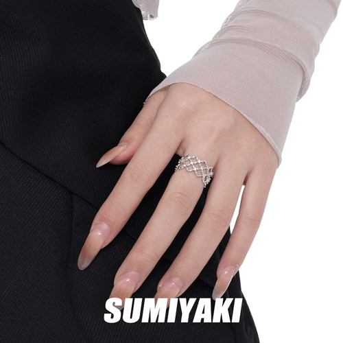 SUMIYAKI镂空菱形锆石戒指