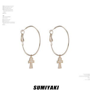 SUMIYAKI 满钻安卡十字架中号耳环显瘦显脸小耳圈