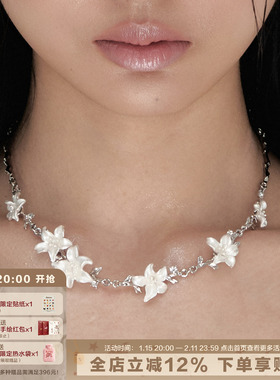 纯白樱花项链小众设计黑白锁骨链