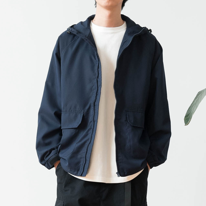 潮流户外工装大口袋连帽冲锋夹克