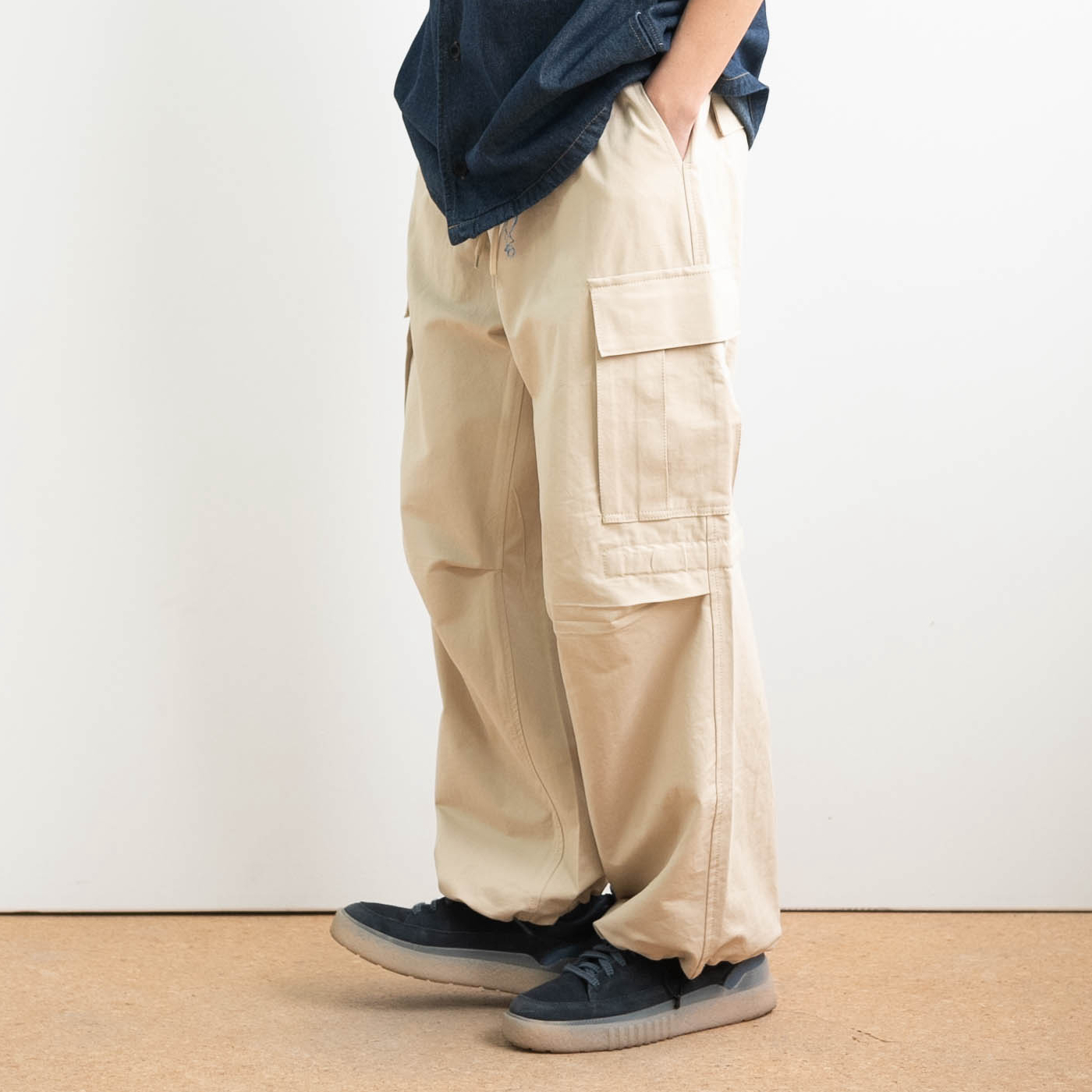 直筒大口袋松紧腰抽绳弹力休闲裤