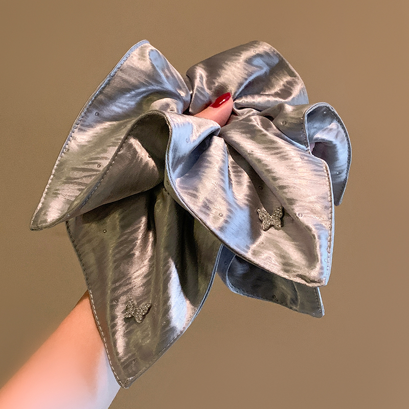 高级感银色蝴蝶缎面方巾大肠发圈