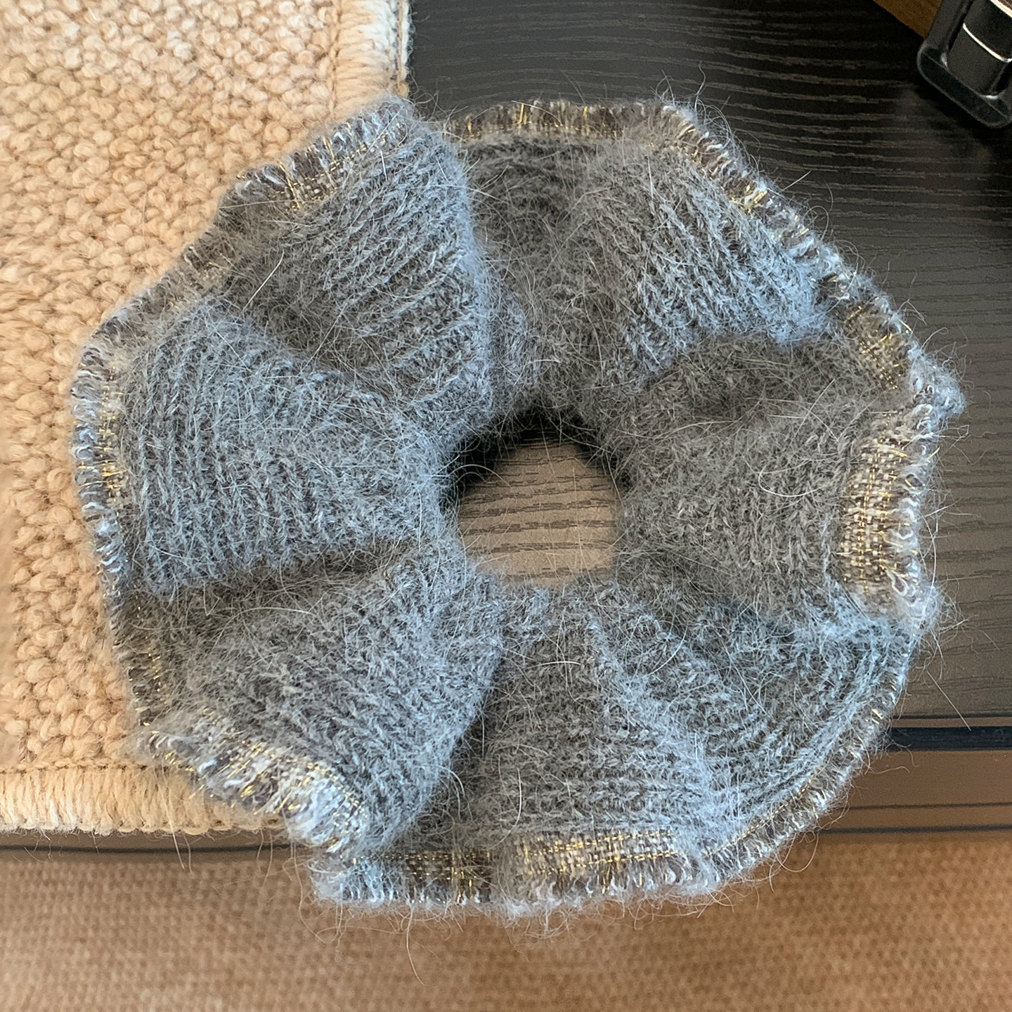 韩系灰色毛线针织大肠发圈