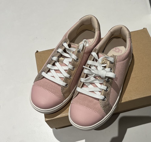 正品UGG运动鞋板鞋休闲鞋 UGG女童鞋