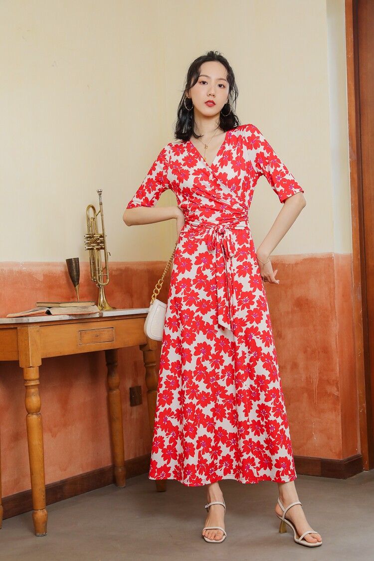 PG DVF连衣裙2023春夏装新款红花白底韩版长裙v领裹身裙女修身