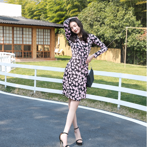 DVF2023春夏新款粉色繁星印花