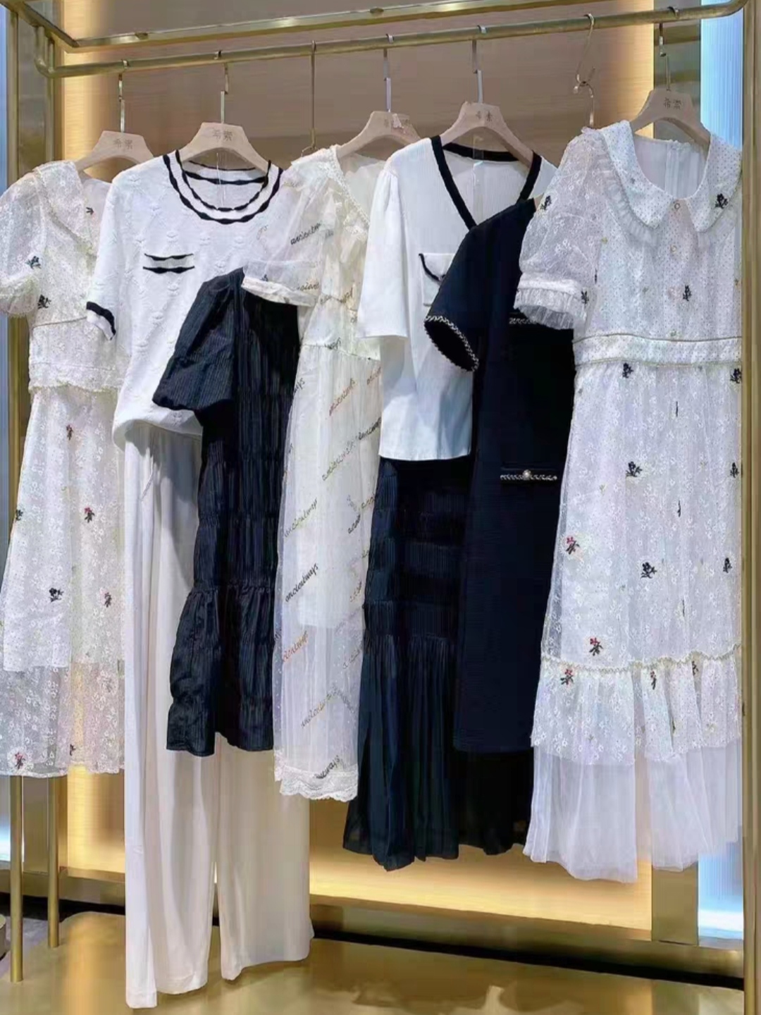 知恩GCCG正品法式淑女碎花田园风优雅清新蕾丝刺绣长款连衣裙3790