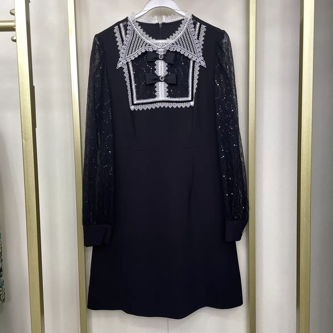 知恩GCCG正品典雅小黑裙蕾丝尖领连衣裙气质贵妇千金轻奢精致2668