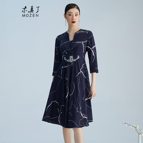 中式风改良真丝新品线条连衣裙