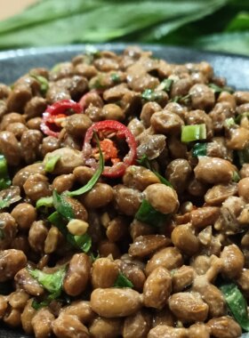 云南特产风味拉丝风味臭豆鼓