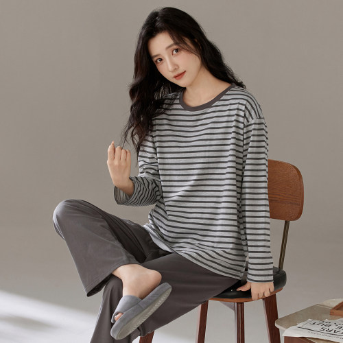 亲肤型柔软睡衣女春秋款圆领套装