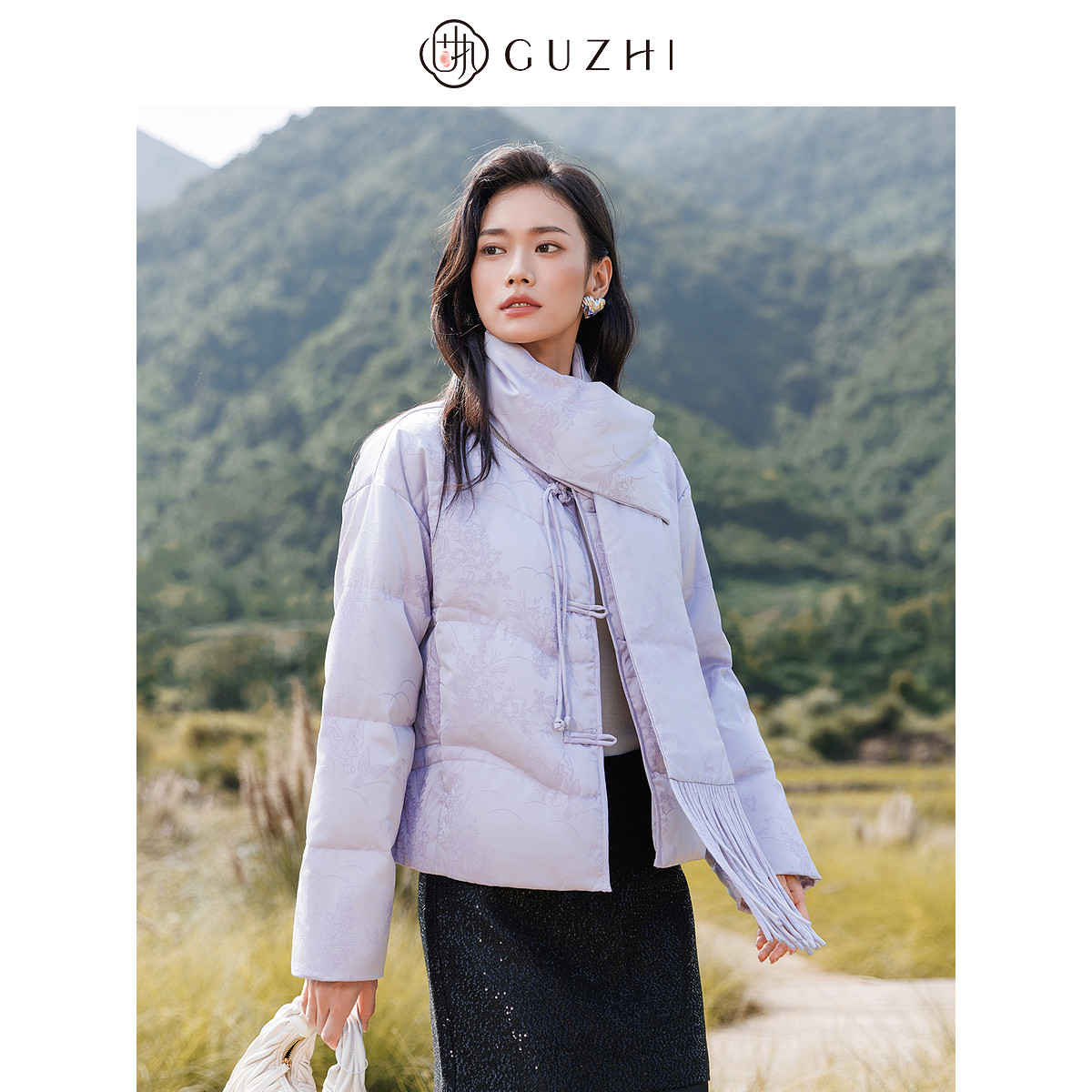 固执2025秋冬新款新中式圆领提花围巾长袖短款羽绒服女上装