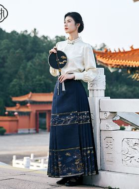 固执《念东篱》秋冬新款国风一片式改良长款马面裙30041BQ08962