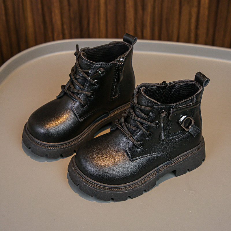 2026年秋冬新款马丁靴宝宝短靴男童鞋子女宝宝软底马丁靴女童单鞋