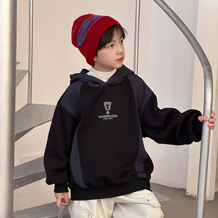 男童卫衣2025冬季新款儿童加绒保暖连帽上衣帅气拼色男宝冬装洋气