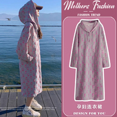 高级慵懒风休闲中长款 孕妇连衣裙韩版 印花连帽卫衣裙春秋2026新款