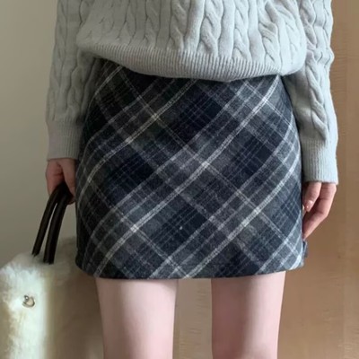 高腰格子毛呢半身裙女秋冬季大码胖mm格纹复古外穿百搭A字包臀裙