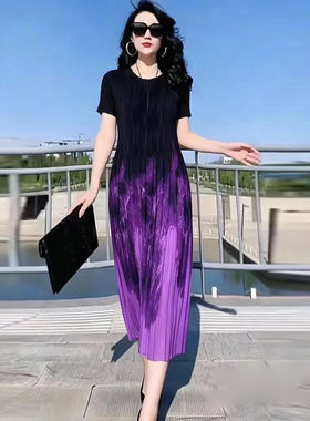 2026夏季新女装时尚短袖显瘦三宅风褶皱连衣裙薄款印花中长款裙子