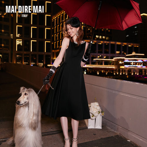 MAI DIRE MAI钻炼100醋酸缎面优雅一字领A字洋装女夏法式收腰