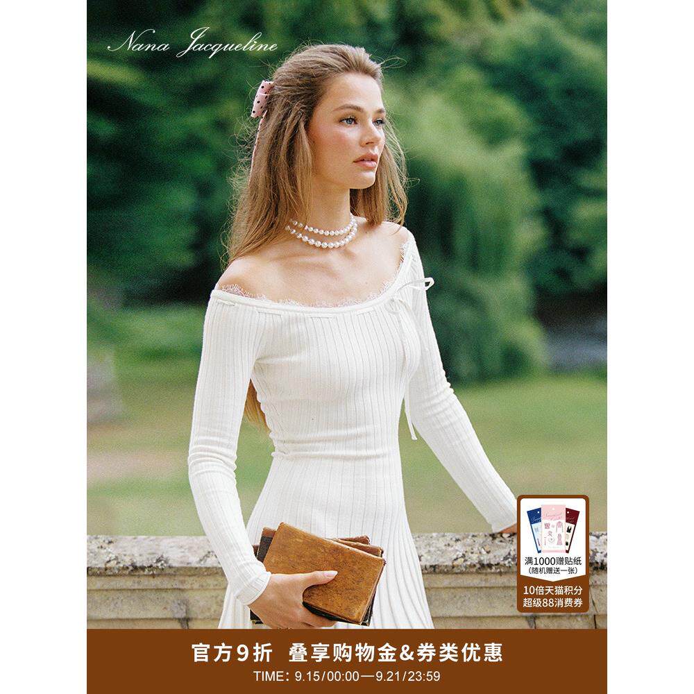 NanaJacqueline2025秋季新款针织连衣裙蕾丝蝴蝶结一字肩翘摆短裙
