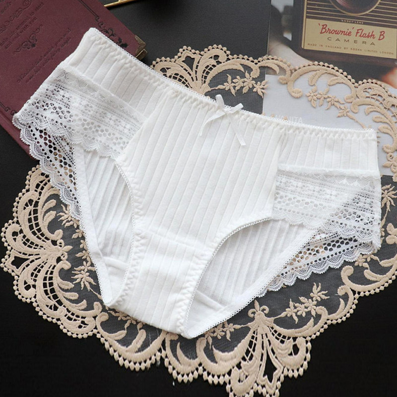 纯棉内裤女蕾丝边性感三角裤中腰提臀舒适透气女式三角裤少女纯欲
