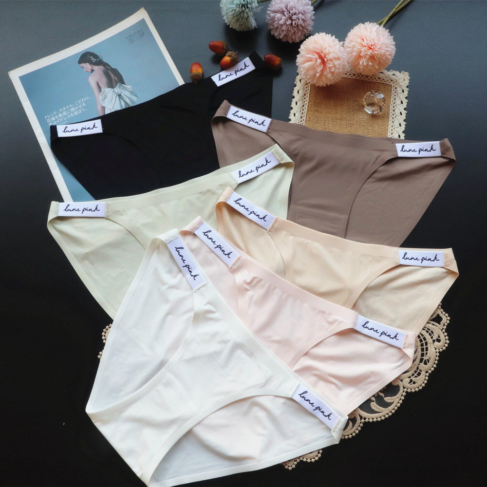 新款内裤女性感一片式无痕超薄低腰女式三角裤纯欲风包臀短裤欧美