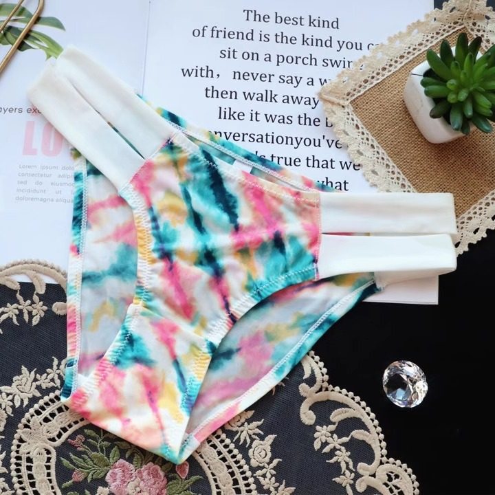 夏季内裤女性感诱惑透气舒适冰丝短裤女轻薄镂空三角裤纯欲风情趣