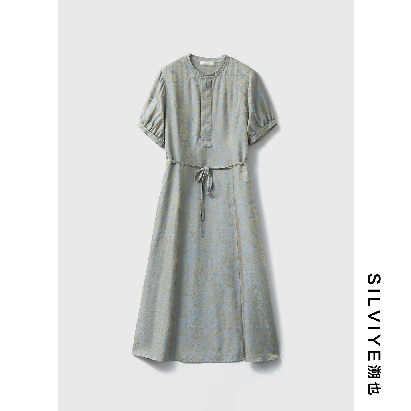 SILVIYE/溯也气质暗扣立领蓝金色真丝短袖连衣裙女桑蚕丝收腰长裙