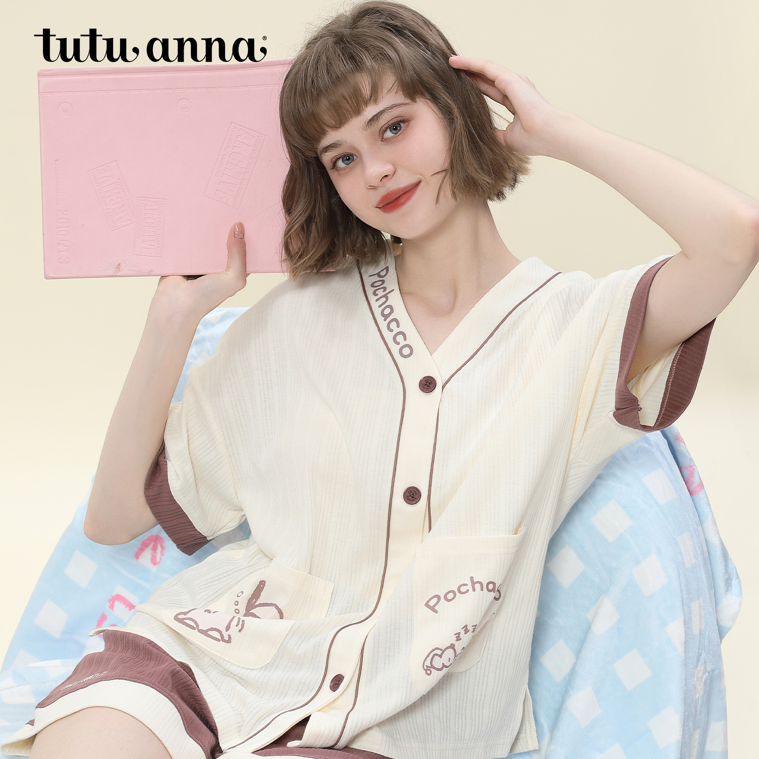 tutuanna春夏睡衣女 V领针织三丽鸥联名印花短袖短裤家居服套装女