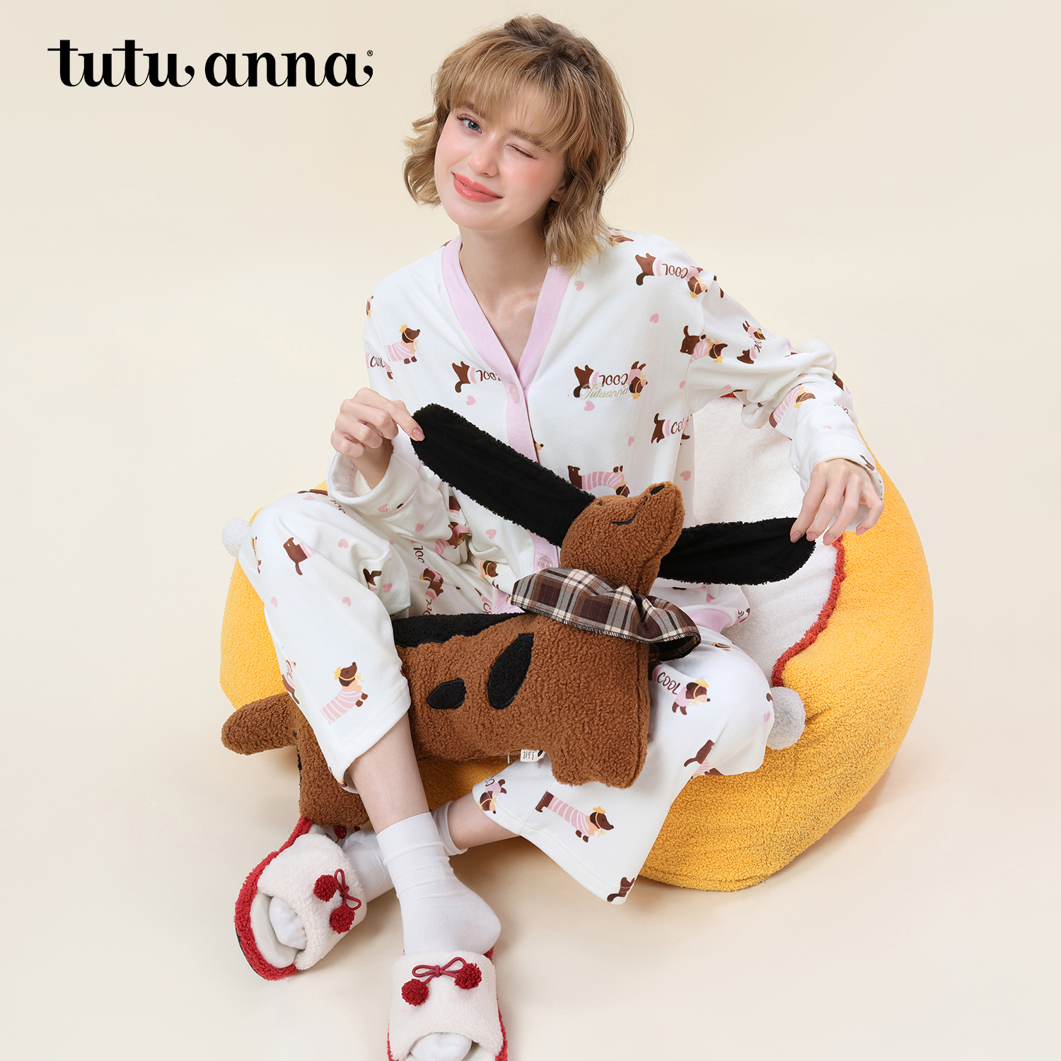 tutuanna秋冬女士睡衣 BB绒加厚保暖V领糖果小熊满印家居服套装女