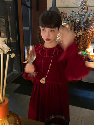 复古节日氛围红丝绒连衣裙