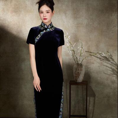 素心从简-中国风复古重工刺绣丝绒立领旗袍